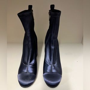 Marc Fisher satin navy booties